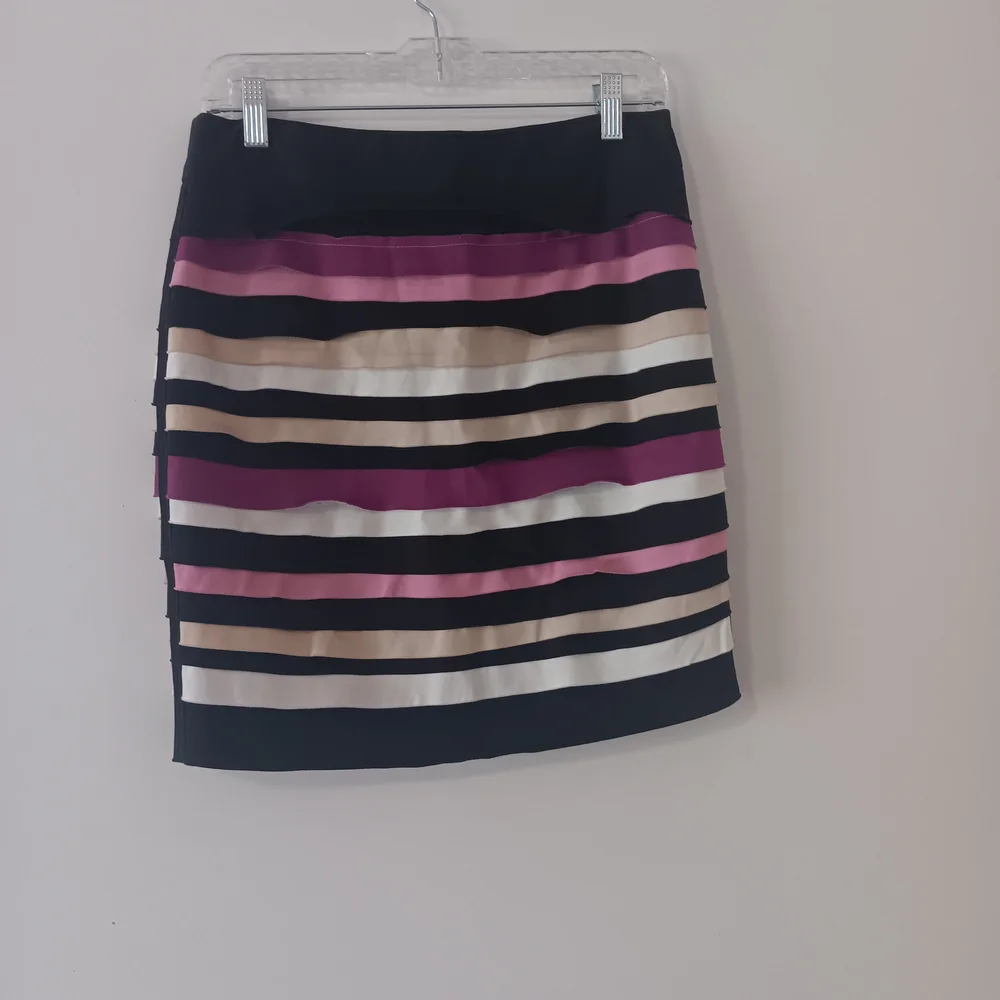 White House Black Market Multicolor Striped Mini Skirt Size 6 - Picture 2 of 6